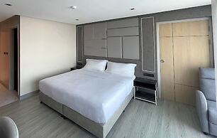 The 9 Residence Hotel