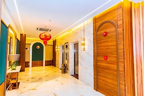 Dynasty Casino Hotel