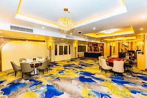 Dynasty Casino Hotel