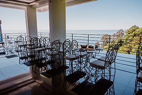 Hotel Hills Kvariati