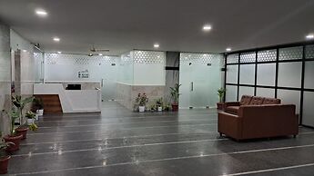 The Balcony Hotel