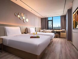 Orange Hotel
