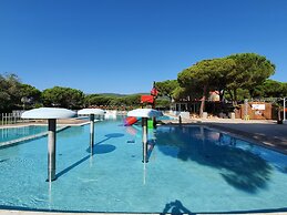 Camping Lacona Pineta