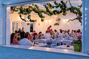 Pavlos Place