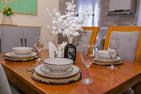 Kijala Suite by Homes By Della