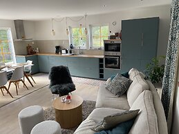 Villa Vitviken Sleeps 4 With Pool