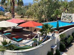 Perikles Hills