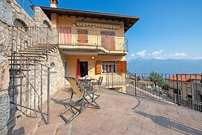 Casa Angiolina Lake & Mountain View