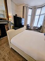 INNit Hotel - Marina House