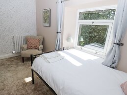 Joyces Cottage, 2 Brown Hill