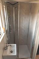 Dog Friendly Shepherd's Hut, Perfect for Couples