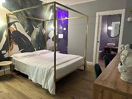 KRYSOS LUXURY ROOMS