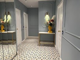 KRYSOS LUXURY ROOMS