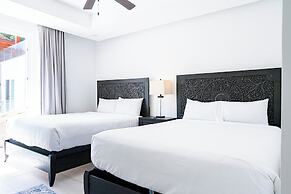 Ocean One Roatan