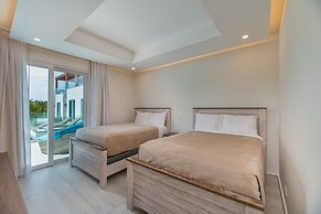 Ocean One Roatan