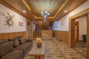 Seven Hills Resort