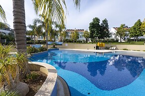 Bay View Gardens Apts with Pool by TrulyCyprus