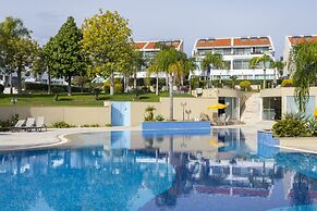 Bay View Gardens Apts with Pool by TrulyCyprus