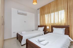Bay View Gardens Apts with Pool by TrulyCyprus
