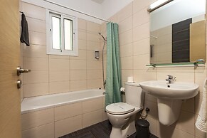 Bay View Gardens Apts with Pool by TrulyCyprus