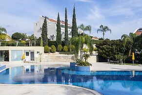 Bay View Gardens Apts with Pool by TrulyCyprus