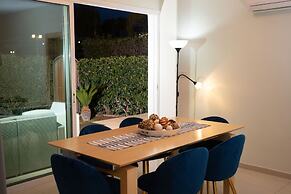 Bay View Gardens Apts with Pool by TrulyCyprus