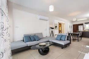 Bay View Gardens Apts with Pool by TrulyCyprus