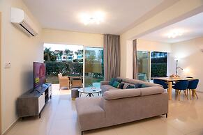 Bay View Gardens Apts with Pool by TrulyCyprus