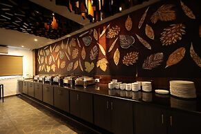 THE LATITUDE LUXURY