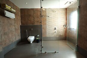THE LATITUDE LUXURY