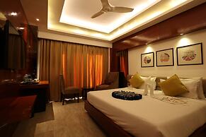 THE LATITUDE LUXURY