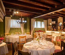 Hotel Donna Lucia