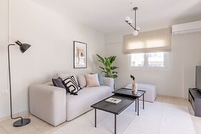 Superior 3BR Apartment in Chalandri