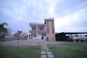 Shiv Ashray Resort