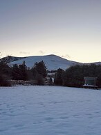 The Old Stables - a gem Surrounded by Mountains!