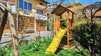 Pamir Guest House