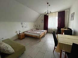 Tölgyfa Panzió