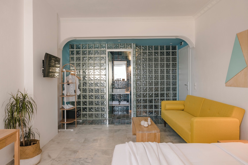 Aria Blue Suites