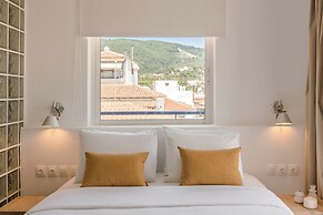 Aria Blue Suites