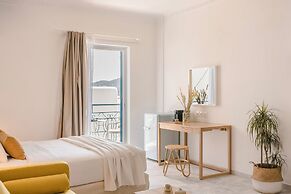 Aria Blue Suites