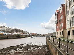 Whitby Waves