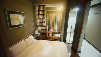 Peninsula Residents All Suite