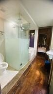 Peninsula Residents All Suite