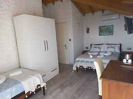 Rastgele Akkum Otel