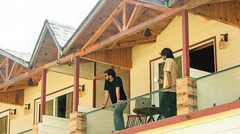 Qcent Woods Spa & Resort