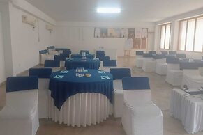 Qcent Woods Spa & Resort