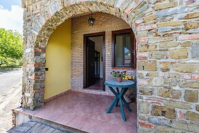 Local Stone Cottage With Shared Pool