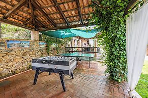 Local Stone Cottage With Shared Pool