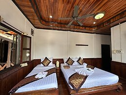 Villa Thida Mekong Riverside