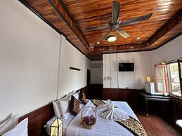 Villa Thida Mekong Riverside